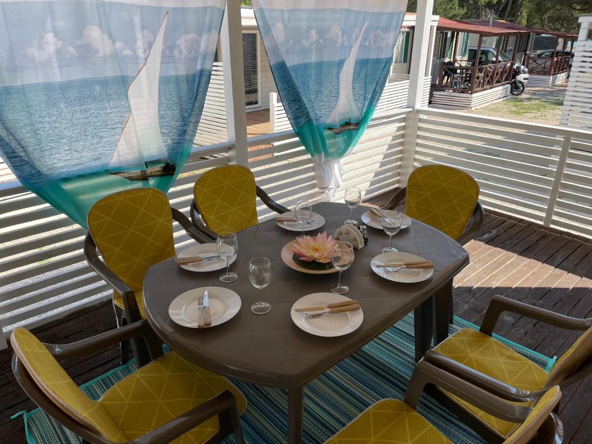 Dalmacia Mobile Homes And Caravans At The Beach Privlaka  Exterior foto