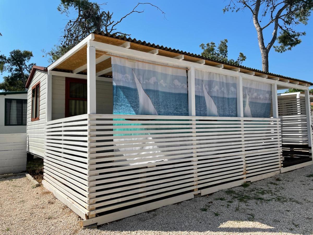 Dalmacia Mobile Homes And Caravans At The Beach Privlaka  Exterior foto