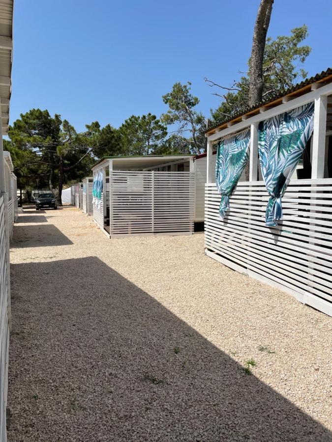 Dalmacia Mobile Homes And Caravans At The Beach Privlaka  Exterior foto