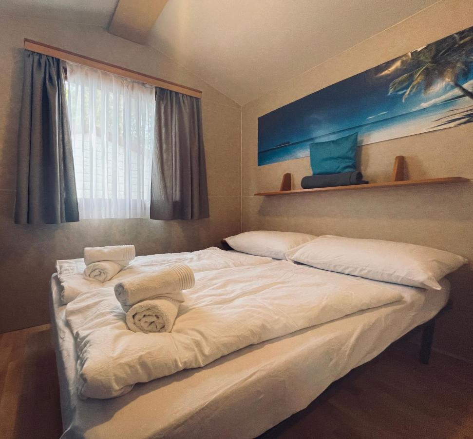 Dalmacia Mobile Homes And Caravans At The Beach Privlaka  Exterior foto