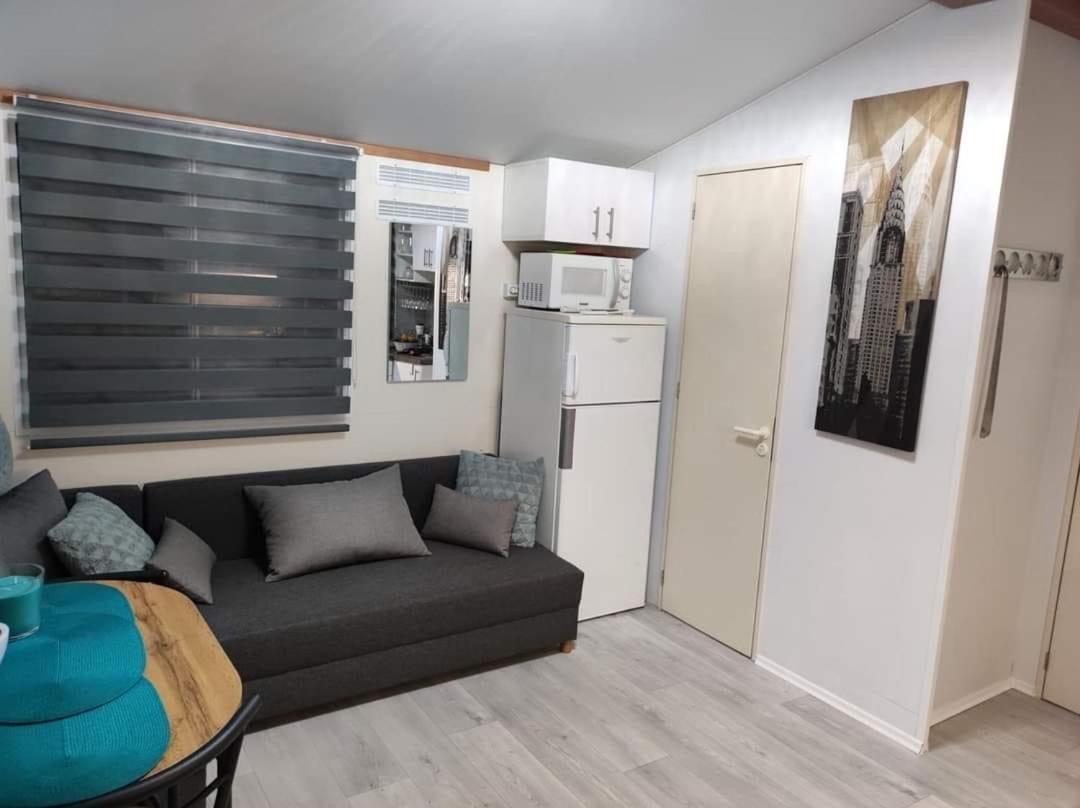 Dalmacia Mobile Homes And Caravans At The Beach Privlaka  Exterior foto