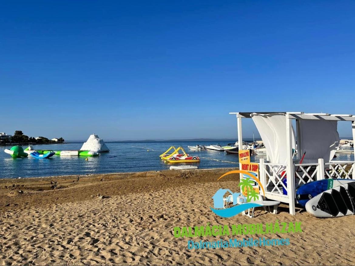 Dalmacia Mobile Homes And Caravans At The Beach Privlaka  Exterior foto